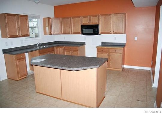 4th image of 2129 Lindsey Gabriel Dr