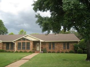 2200 Wimbledon Ct, Ardmore, OK 73401