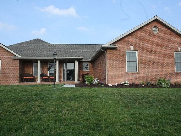 2nd image of 1794 Ashwood Dr