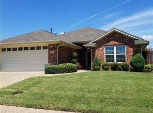 705 Nandina Way, Waxahachie, TX 75165