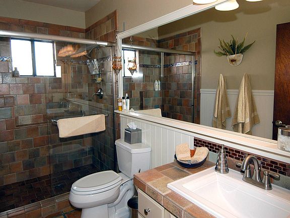 newly remodeled guest bath