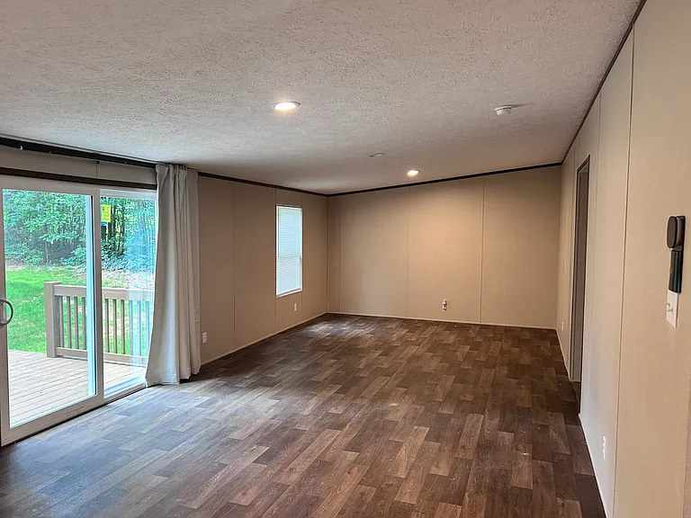 2642 Forbes Rd — Photo 12