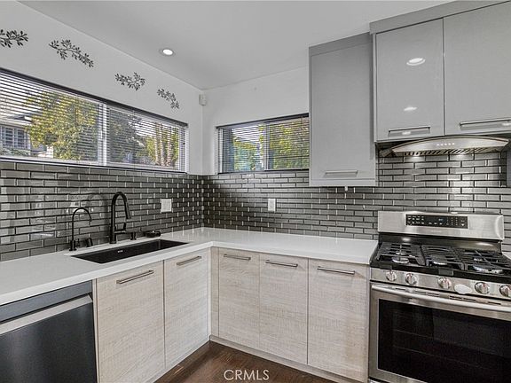 5th image of 3439 Winslow Dr