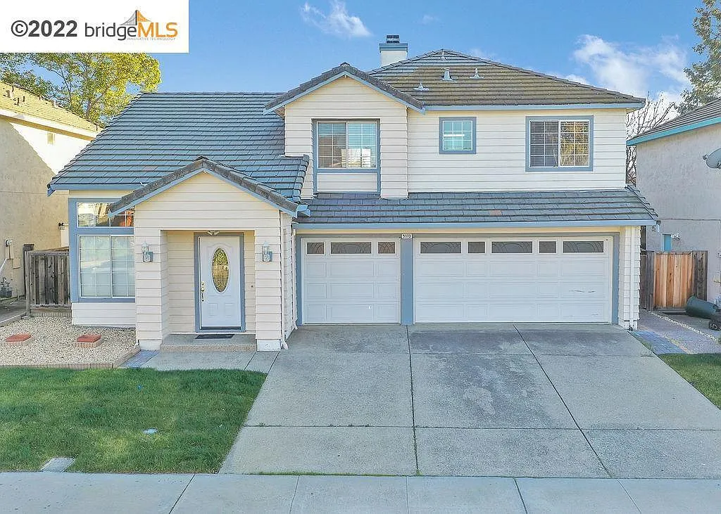 4 bed, 2004 sqft, $3,550 — Photo 1