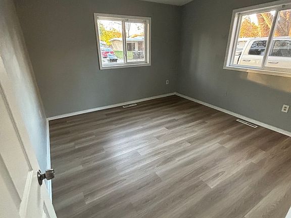 2nd image of 1348 Vandenberg Cir