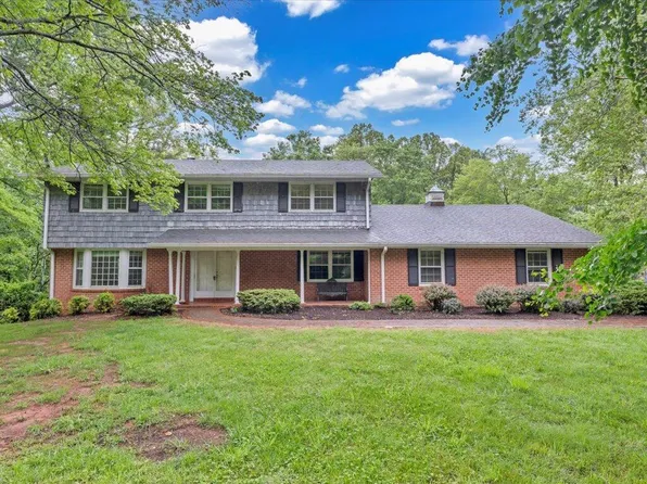 1490 Mount Olivet Rd, Martinsville, VA 24112