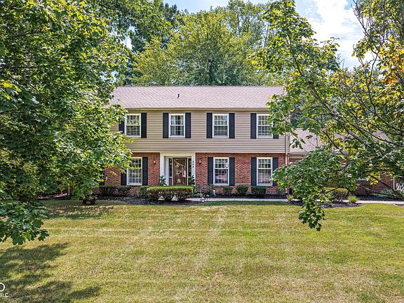 2nd image of 305 Pine Dr
