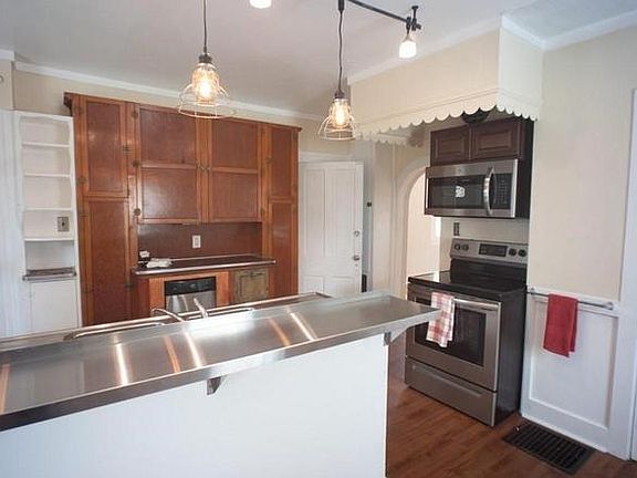 Kitchen downstairs unit 1