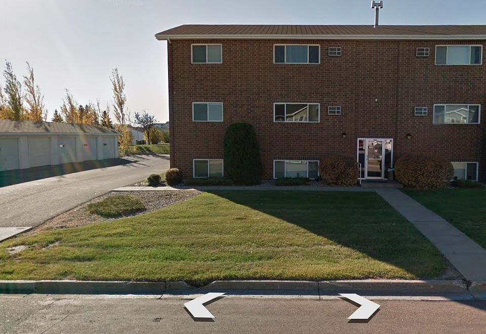 1021 32nd Ave SW Minot ND_05262020