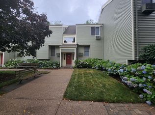 274 S Main St APT 30, Providence, RI 02903