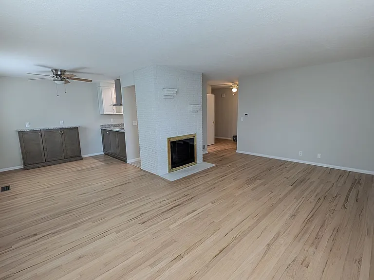 326-334 SW Hamilton St — Photo 5
