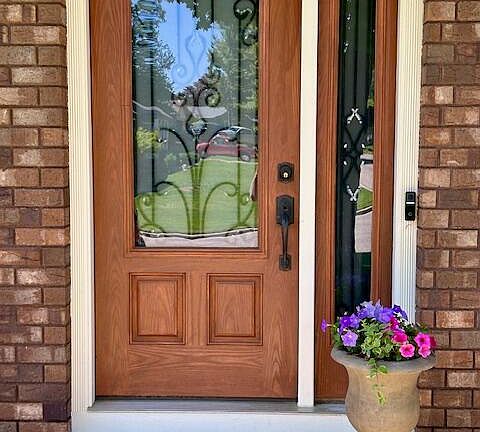 3rd image of 1575 Dogwood Dr