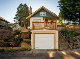 213 Crockett St #B, Seattle, WA 98109