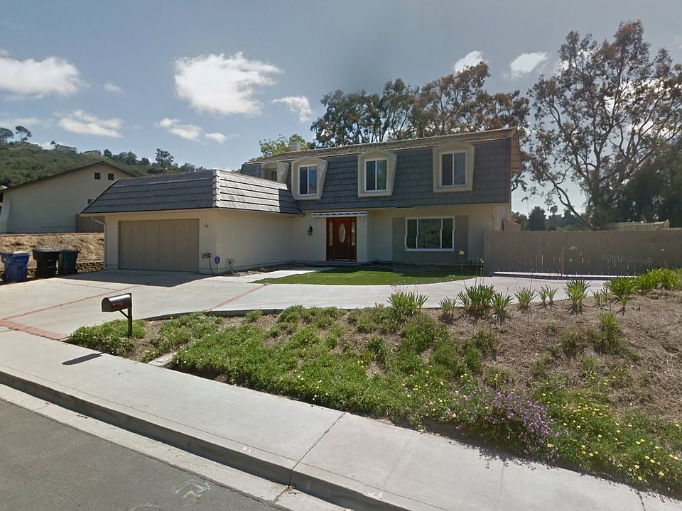 2nd image of 220 Surrey Dr