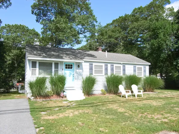 51 Seacoast Shores Boulevard, East Falmouth, MA 02536