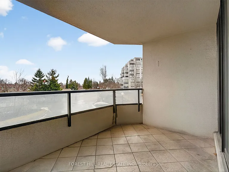 343 Clark Ave W #203 — Photo 35
