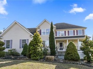 34 Longview Dr, Patterson, NY 12563
