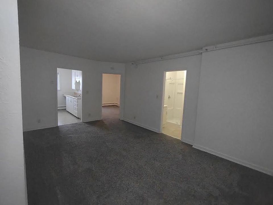1st image of 115 S Rum River Dr #39