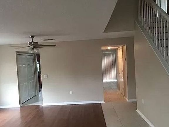 2nd image of 1892 N Merrick Dr