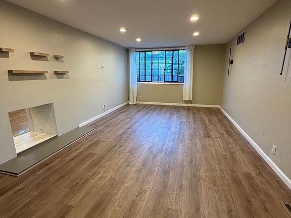 4th image of 2419 Brannan Pl