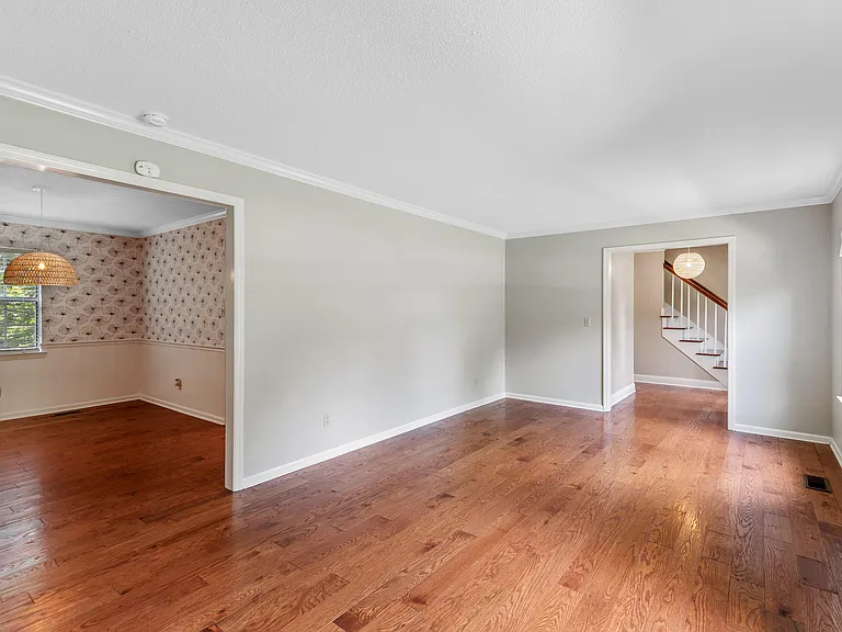 7830 Cove Ridge Dr — Photo 10