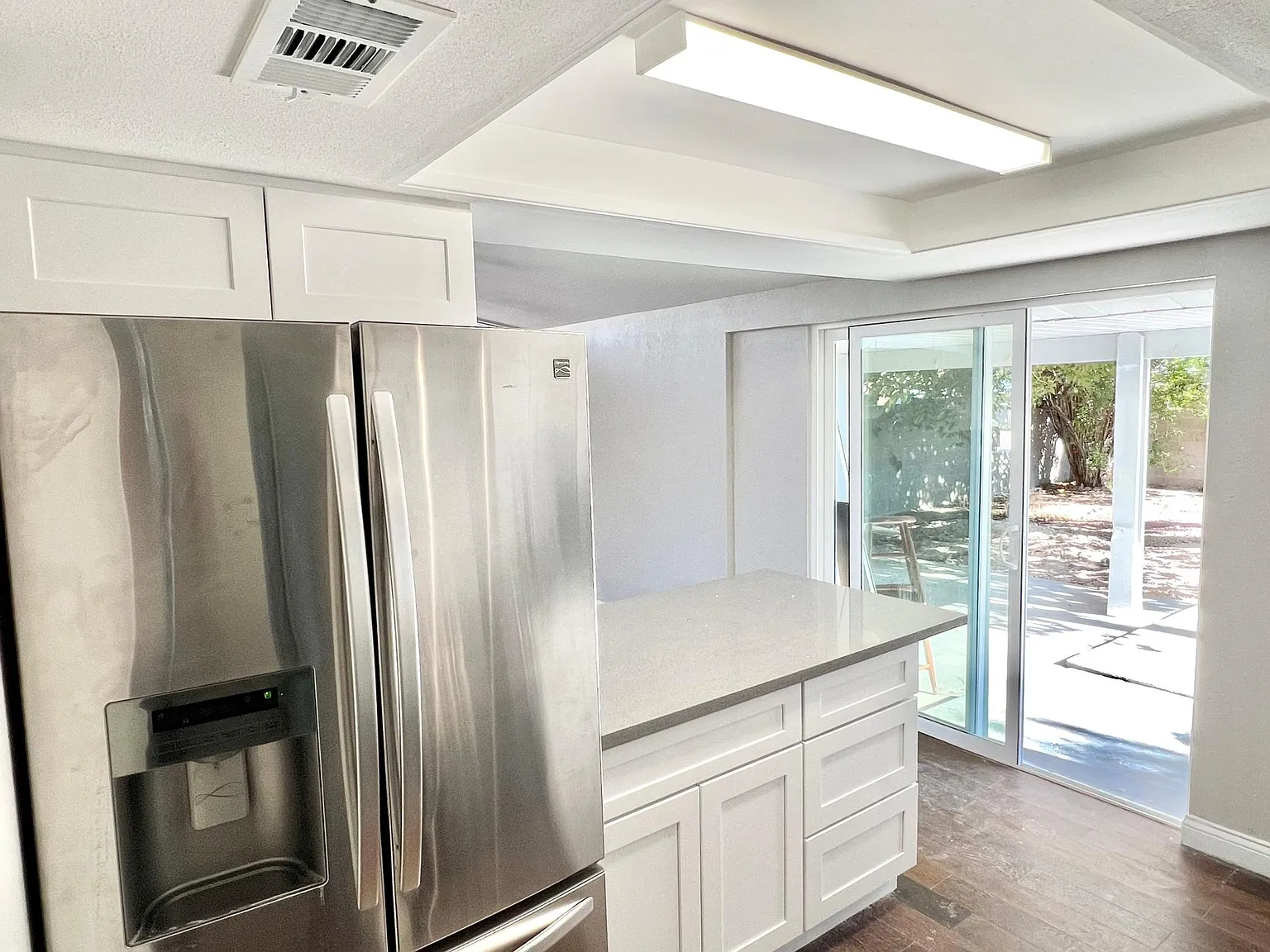5321 Evergreen Avenue — Photo 2