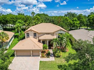 3985 Nighthawk Dr, Fort Lauderdale, FL 33331