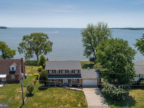 3rd image of 109 E Bay View Dr