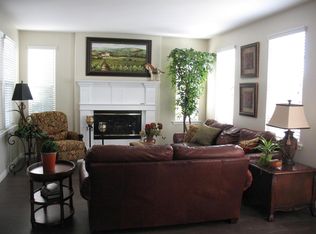27032 Edgewater Ln, Santa Clarita, CA 91355