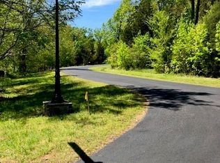 366 Emerald Isle Ct, Lexington, NC 27292