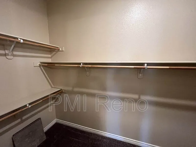 8378 Simsbury Dr — Photo 24