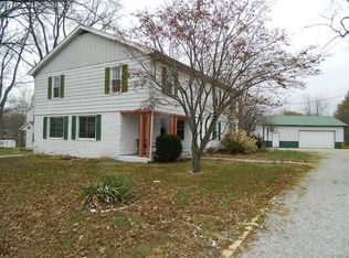 2029 State Highway 15, Fairfield, IL 62837
