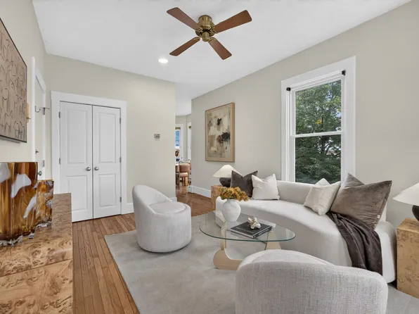 118 High St #9, Charlestown, MA 02129