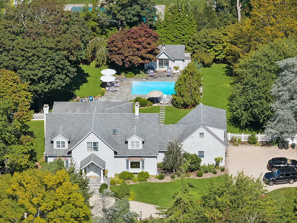 35 Toylsome Ln