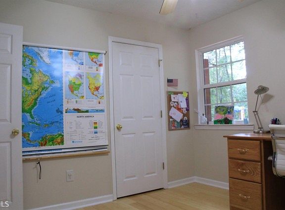 4th image of 192 Eastgate Dr #20