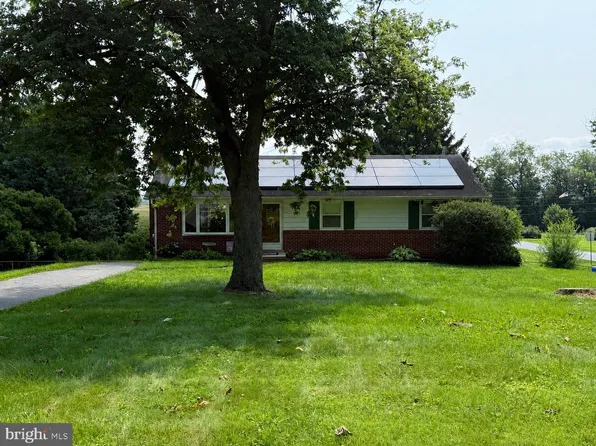 5601 Calvert Dr, Frederick, MD 21703