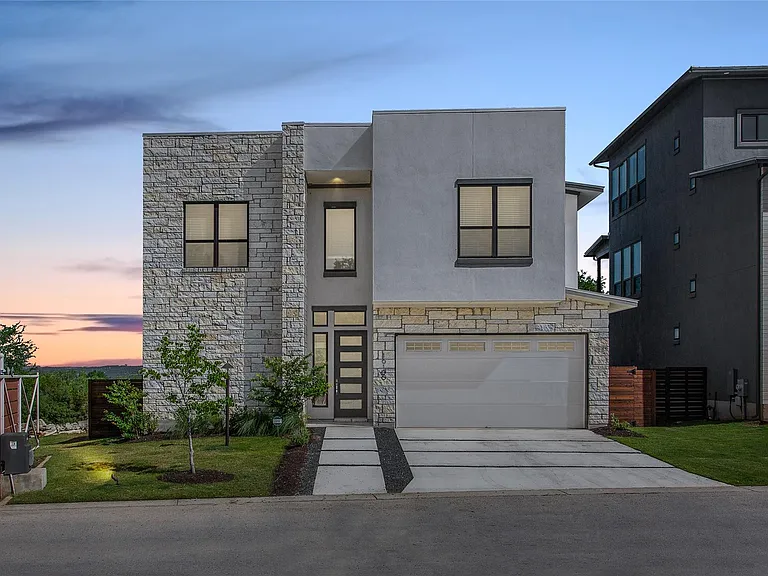 16100 Sydney Carol Ln — Photo 1
