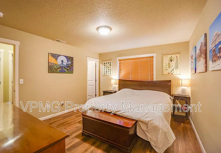 8814 NE 82nd Ave — Photo 20