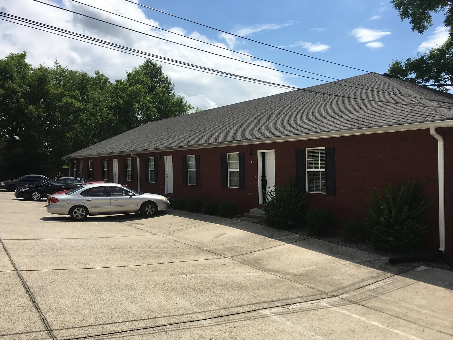 2 bed, 800 sqft, $1,000 — Photo 1