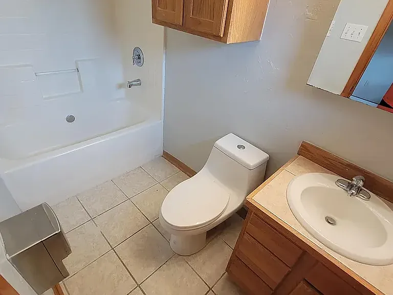 2861 Maple Dr — Photo 7