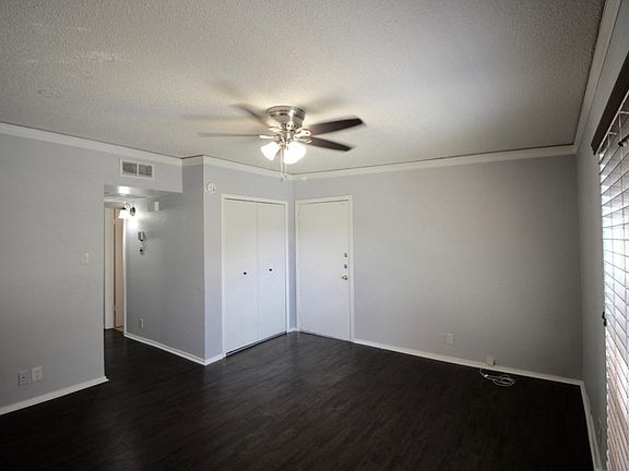 2nd image of 4330 Bowser Ave #Z01