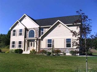 15 Berry Patch Way, Queensbury, NY 12804