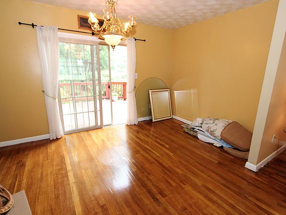 5th image of 9201 Beth Ave