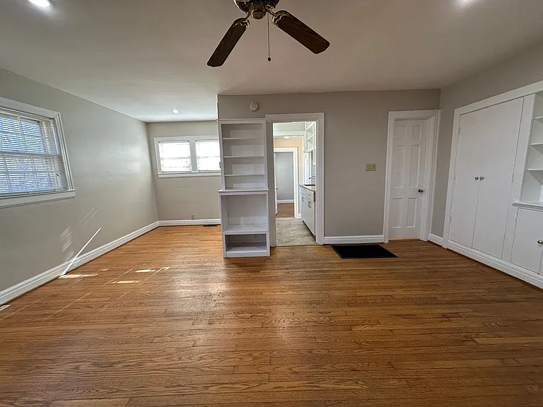653 Montclair Dr — Photo 4