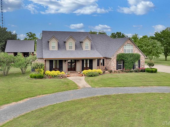 2nd image of 1860 Leonard Rd