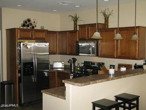 3rd image of 3805 E Earll Dr Unit 4