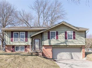 2204 Cranberry Hill Ln, Saint Joseph, MO 64503