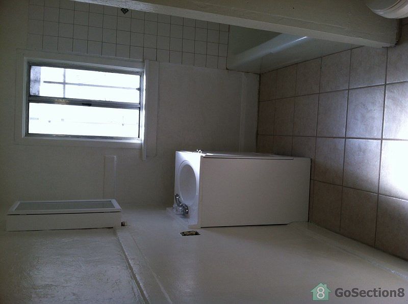 2nd image of 1135 W 70th St