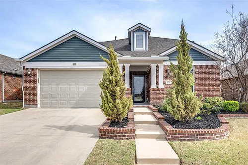1728 Heron Way Photo 1