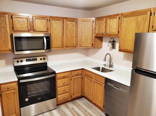 3155 Coachman Rd APT 283, Eagan, MN 55121